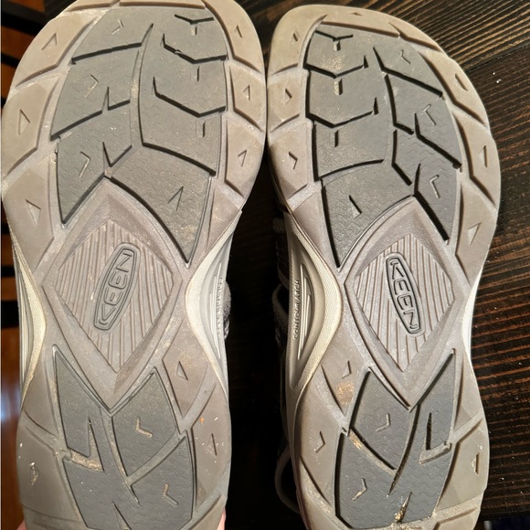 Keen Sandals Men’s 9 - Picture 5 of 5